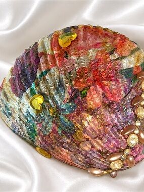 Hand-Decorated Seashell Trinket Dish – One of a Kind